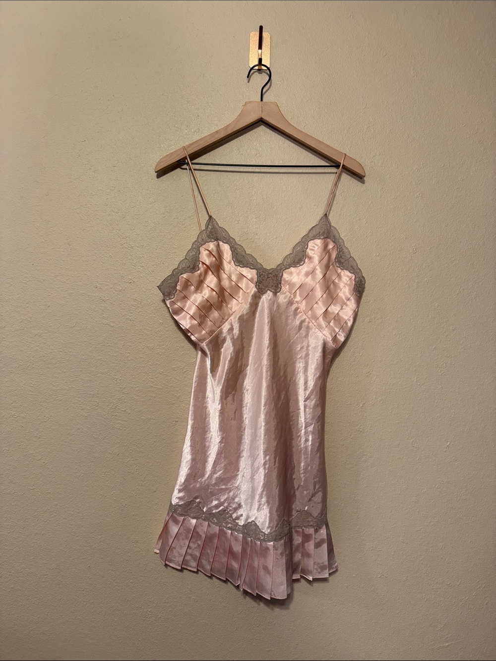 Victoria’s Secret Vintage Lace Trim Slip Dress Pink Size Large